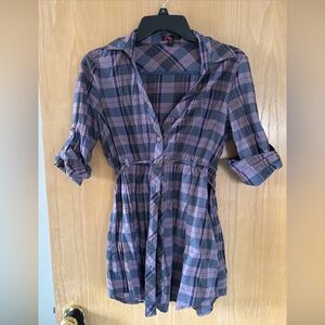 Plaid Button-Up women’s Shirt